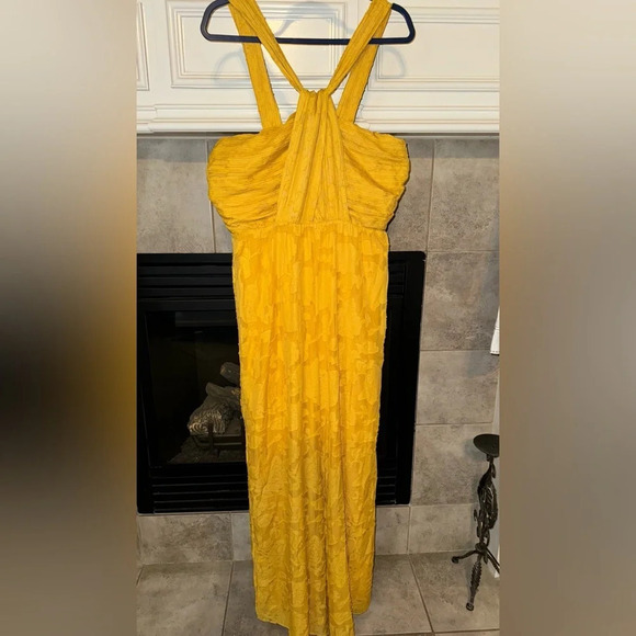 NWT Lulus Lovely Celebration Yellow Floral Burnout Chiffon Jumpsuit Size Large - Picture 3 of 15